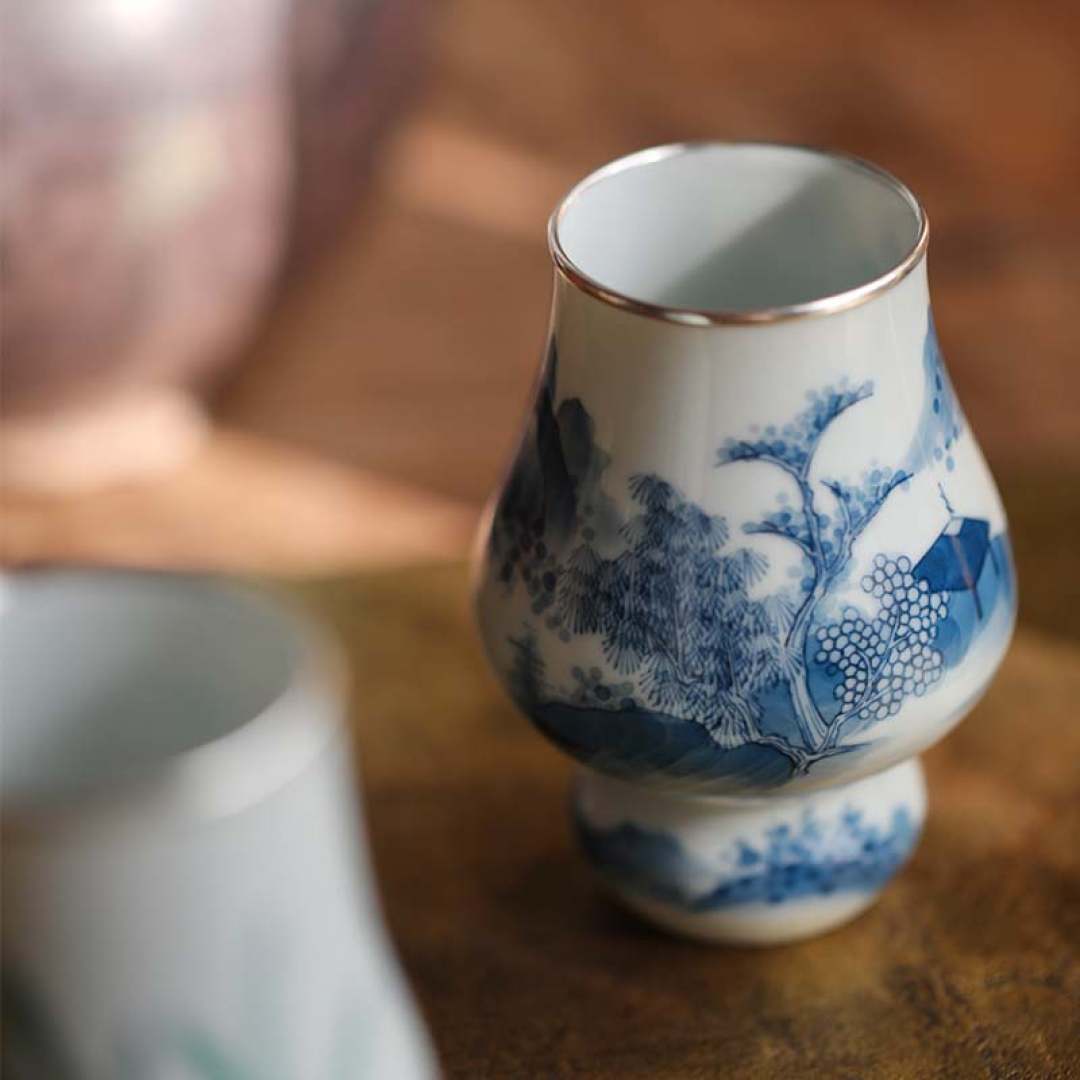 Blue and White Kangxi Landscape · Min Kyan Cup