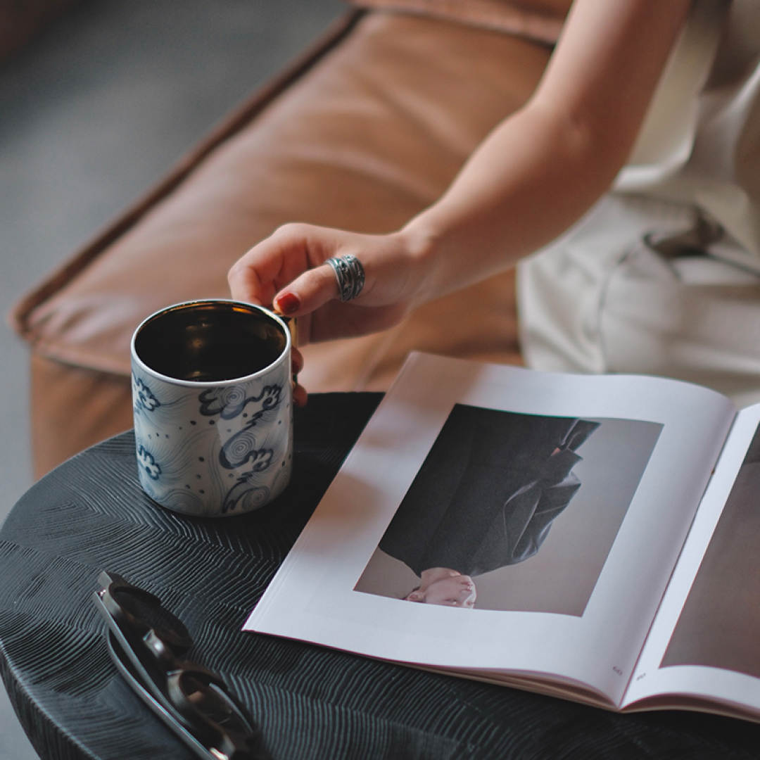 [Cang Yuan] · Blue and white hand-painted seawater pattern mug