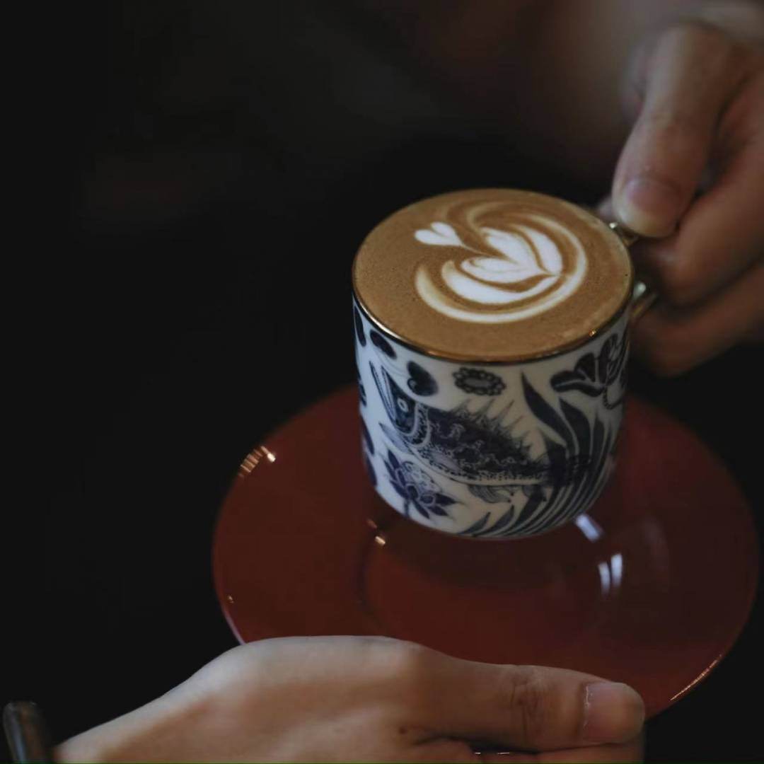 [Linyue] · Passionflower and Fish Algae Pattern Mug