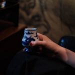 Blue and White Gilt Mini Kyan Cup - Image 3