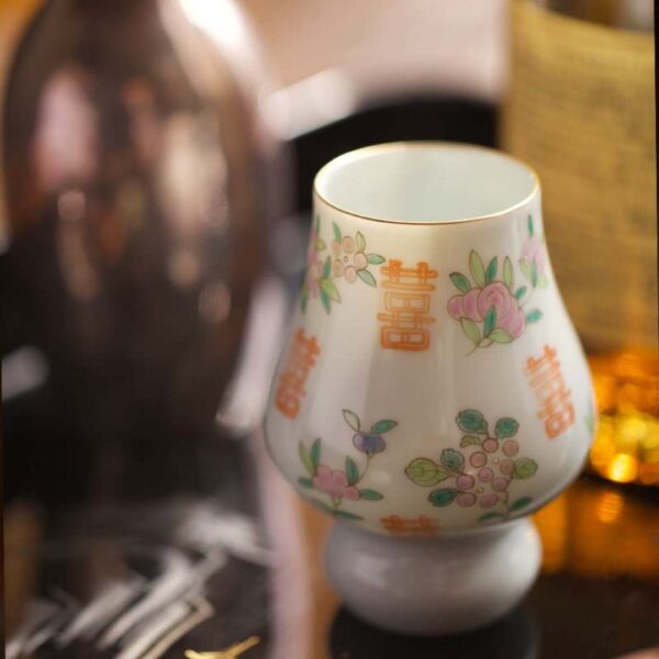 Flower and Double Happiness Character Gold-outlined · Mini Kyan Cup