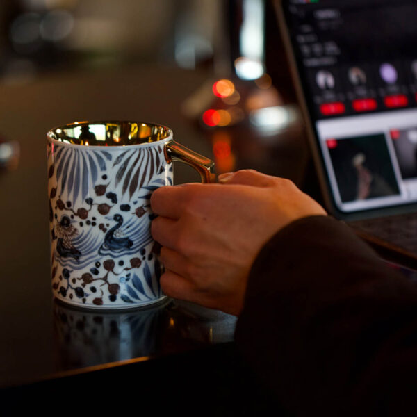 Yuan Dynasty · Large-sized Mug with Lotus Pond Mandarin Duck Pattern