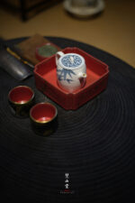 Blue and White Bamboo Leaf Leisure Room Small Teapot - Image 6