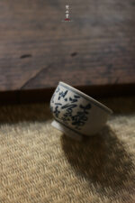 Blue and White Poetry Small Golden Bell Cup (Set of 4 Cups)