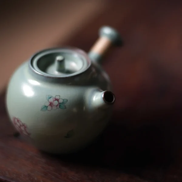Emerald Green Camellia Pearl Round Small Teapot