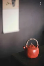 Hawthorn Red Bamboo Leaf Lid Lifting Handle Teapot