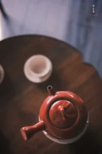 Hawthorn Red Bamboo Leaf Lid Side-handle Teapot - Image 4