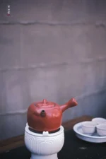 Hawthorn Red Bamboo Leaf Lid Side-handle Teapot - Image 5