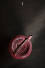 Hawthorn Red First Snow Teapot - Image 4