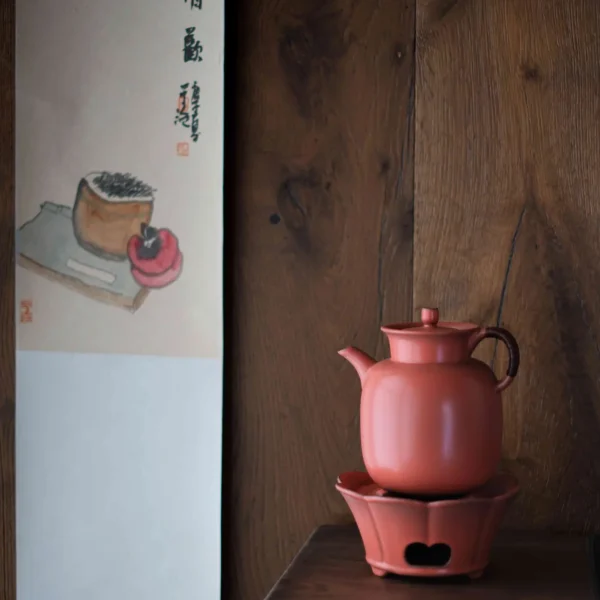 Hawthorn Red Plain Luyu Ewer