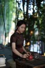 Hawthorn Red Rock Clay Golden Bamboo Nine-sided Small Teapot - Image 4