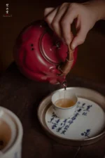 Hawthorn Red Rock Clay Listening Cloud Teapot - Image 9