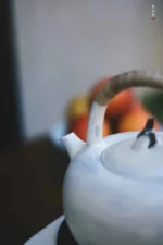 Kohiki Chrysanthemum Teapot - Image 3