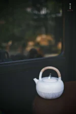 Kohiki Chrysanthemum Teapot - Image 7