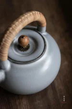 Soda Glaze Aged Rock Clay Yurong Teapot - Image 8