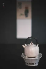 Soda Glaze Bamboo Leaf Lid Lifting Handle Teapot - Image 2