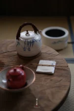 Soda Glaze Bamboo Leaf Waist-line Teapot - Image 7