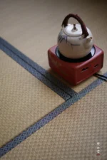 Soda Glaze Bamboo Leaf Waist-line Teapot - Image 9