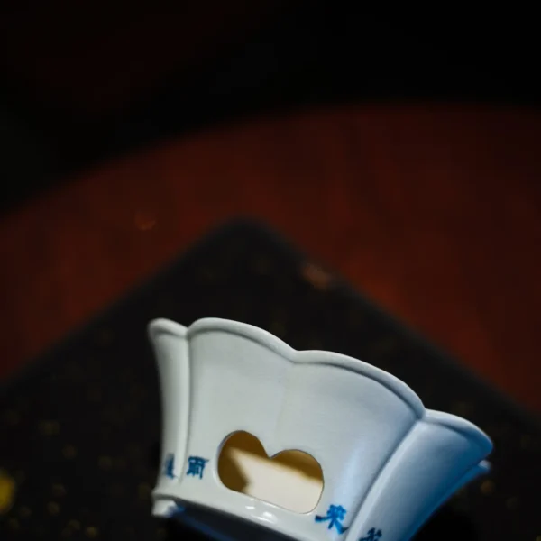 Soda Glaze Blue and White Poetry Flower Mouth Alcohol Stove