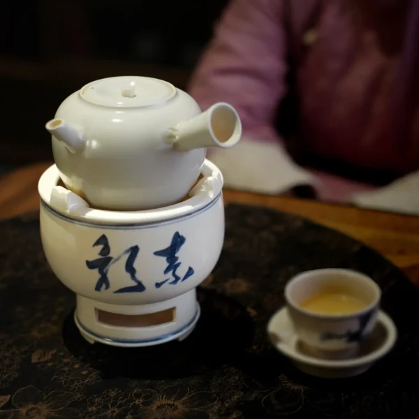 Soda Glaze Blue and White Poetry Lotus Base Carbon Stove