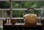 Soda Glaze Listening Cloud Teapot - Image 3