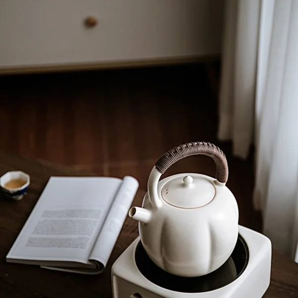 Soda Glaze Melon Ribbed Teapot （ Small ）