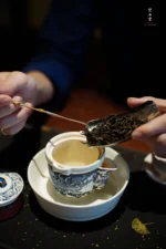 Soda Glaze Phoenix Qilin Swallowtail Infuser - Image 4