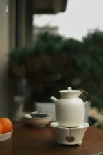 Soda Glaze Plain Luyu Ewer - Image 3