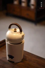 Soda Glaze Yurong Teapot - Image 3