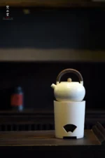 Soda Glaze Yurong Teapot - Image 5